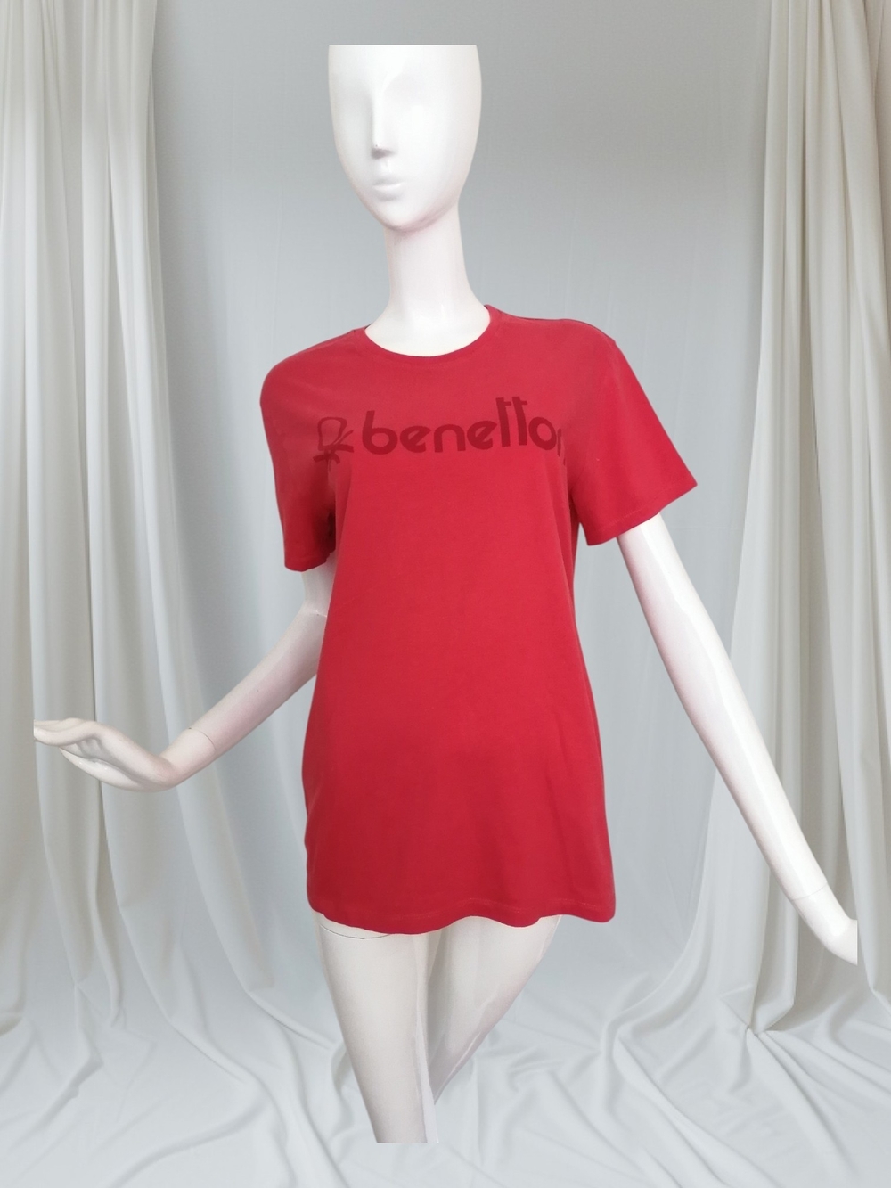 United Colors Of Benetton Red Logo Short Sleeve Tee